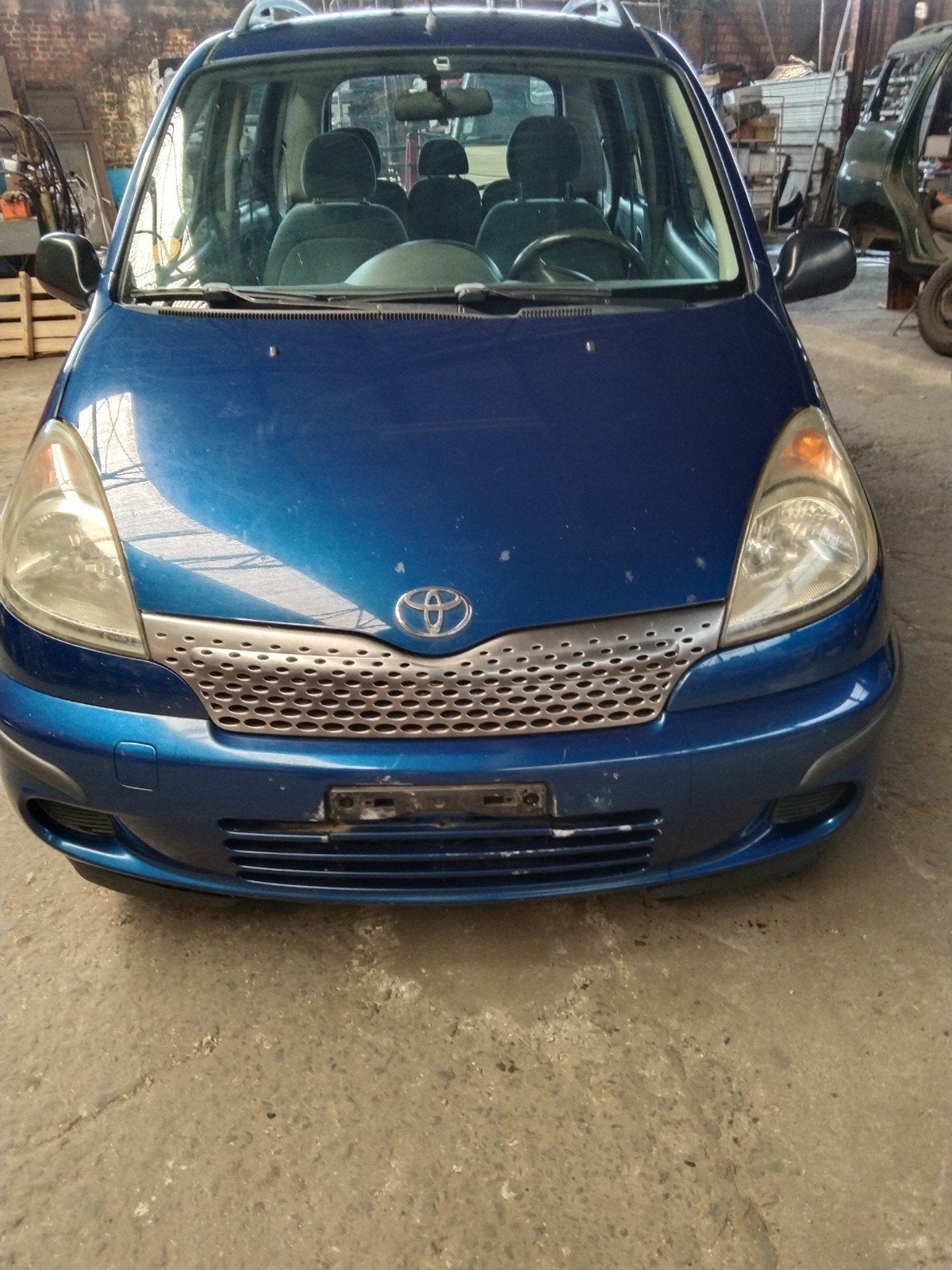 Yaris verso, Autos, Toyota, Particulier, Essence, Achat, Verso