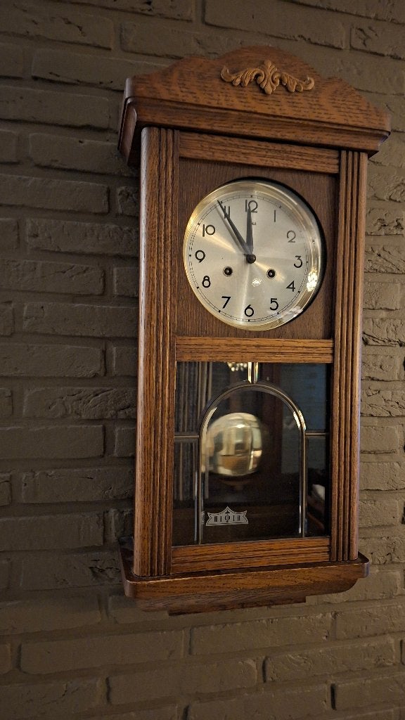 Belle horloge suspendue ancienne fonctionnelle (ponctuelle), Antiquités & Art, Enlèvement