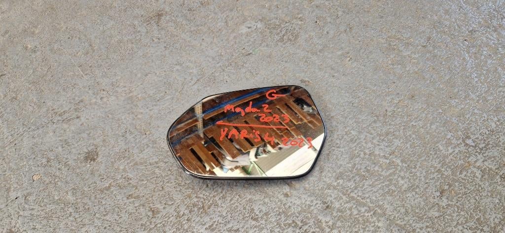 Glace rétroviseur TOYOTA YARIS 4 MAZDA 2 2024 miroir gauche, Enlèvement, Mazda