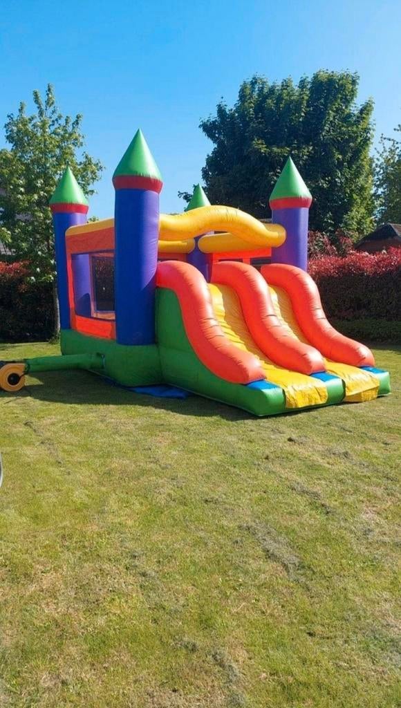 Location château gonflable double toboggan : 0467.89.09.29, Enlèvement ou Envoi