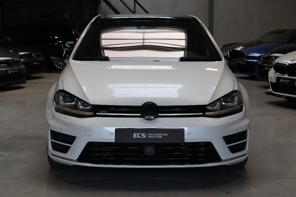 Volkswagen Golf 7R | 4 Motion | DSG | Panorama |19 "| Camera, Automaat, 4 cilinders, 1984 cc, Alcantara
