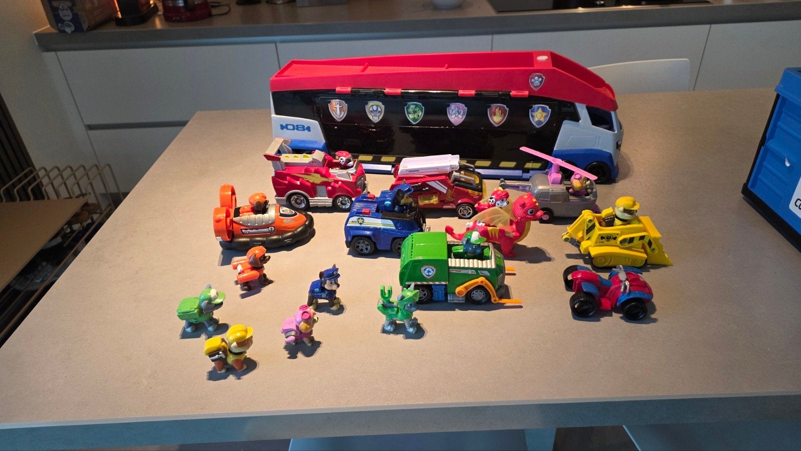 Paw patroller 2.0 en paw patrol voertuigen, Enfants & Bébés, Jouets | Figurines, Enlèvement