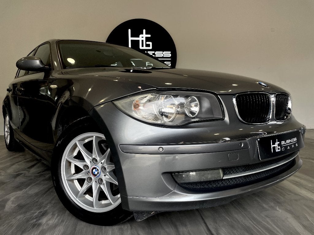 BMW 116 d/ CLIM BI-ZONE/ GPS/ DÉTECTEURS AVANT/ARRIÈRE, Autos, Achat, Commande vocale, Entreprise, Boîte manuelle