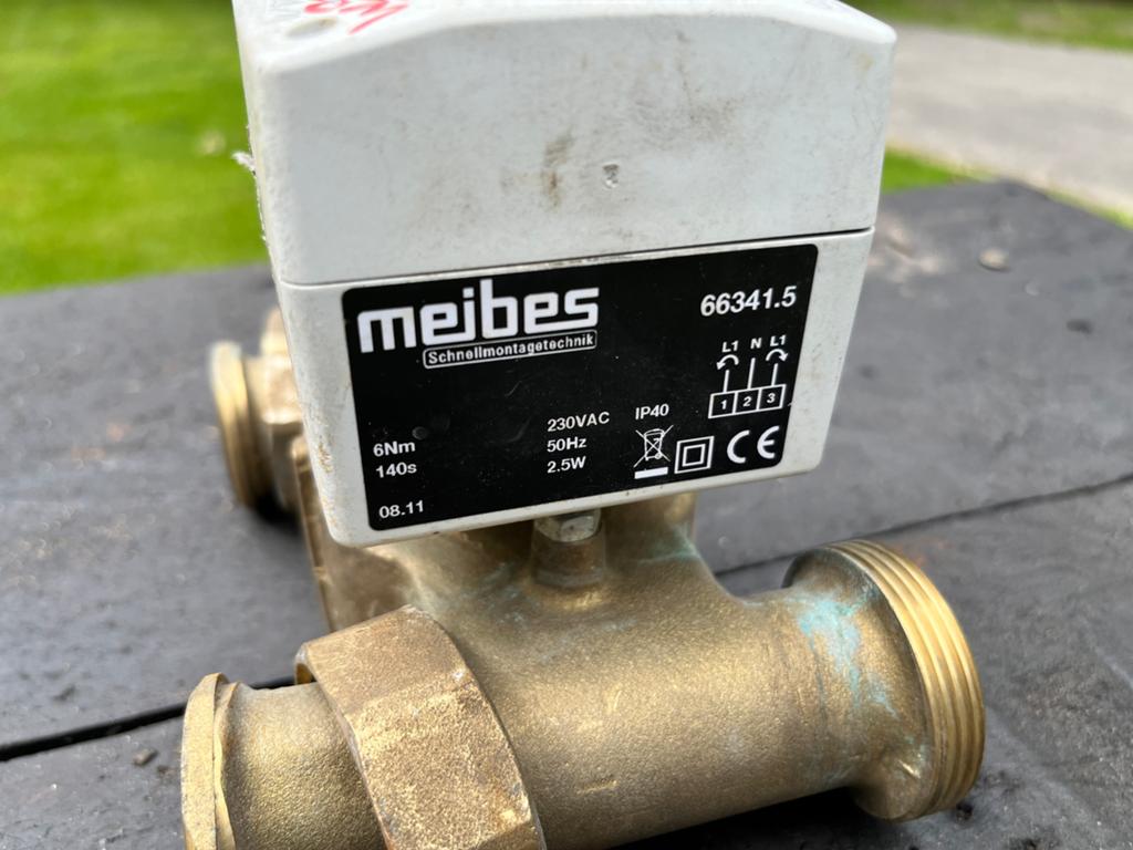 3-weg mengkraan met servomotor, Doe-het-zelf en Bouw, Ophalen, Gebruikt