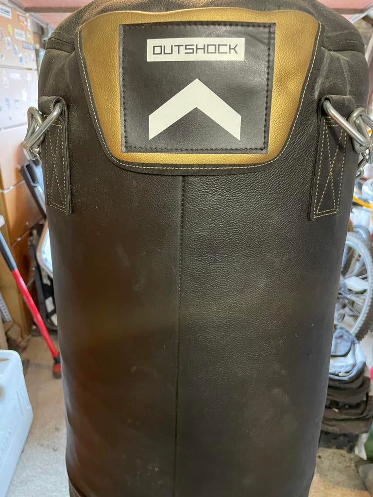 Sac de frappe cuir Outshock (Decathlon) – très solide, Enlèvement, Comme neuf
