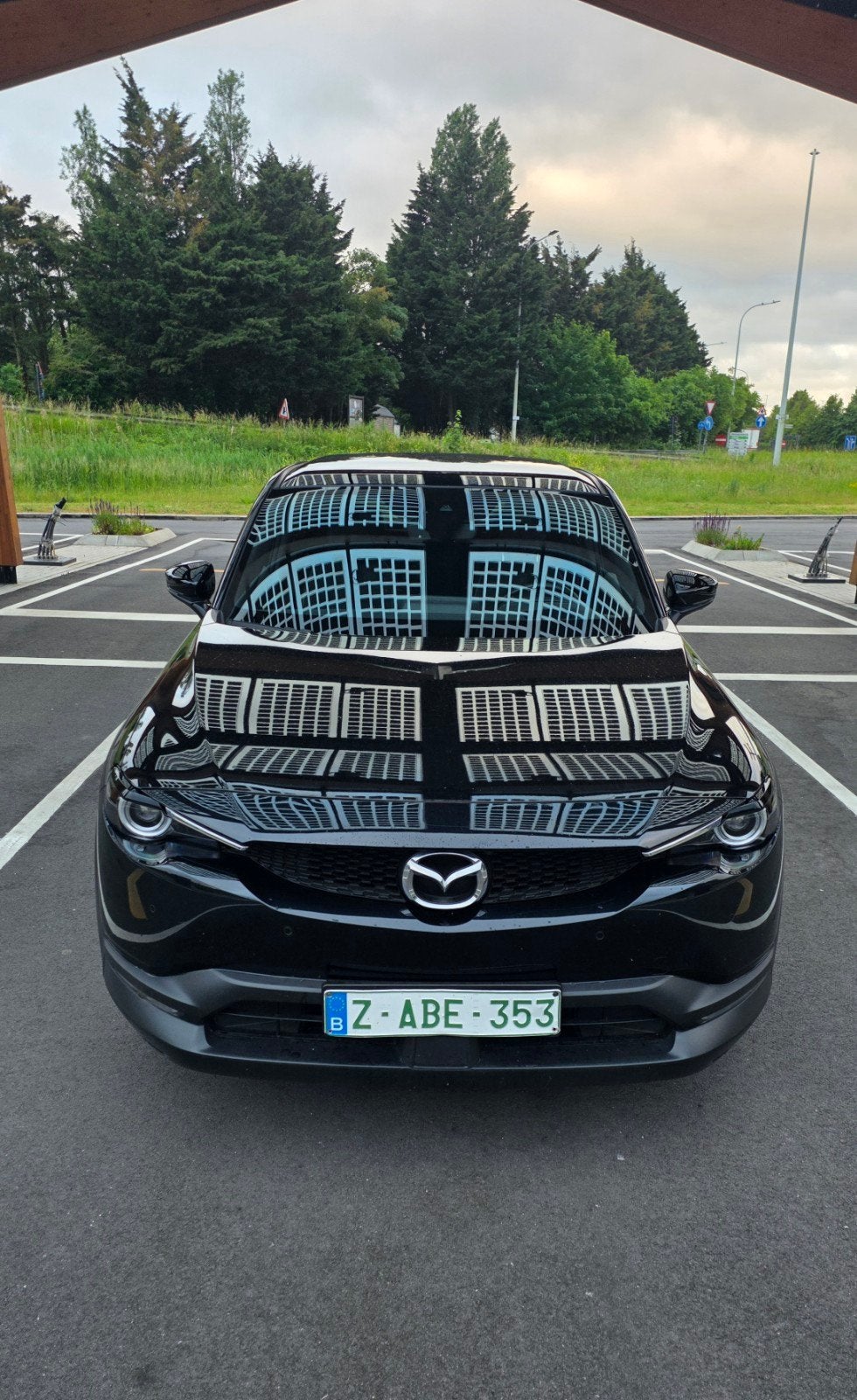 MAZDA MX 30 HYBRIDE, Auto's, Mazda, Bedrijf, Te koop, MX-30, 360° camera, Hybride Elektrisch/Benzine, Automaat, Dealer onderhouden