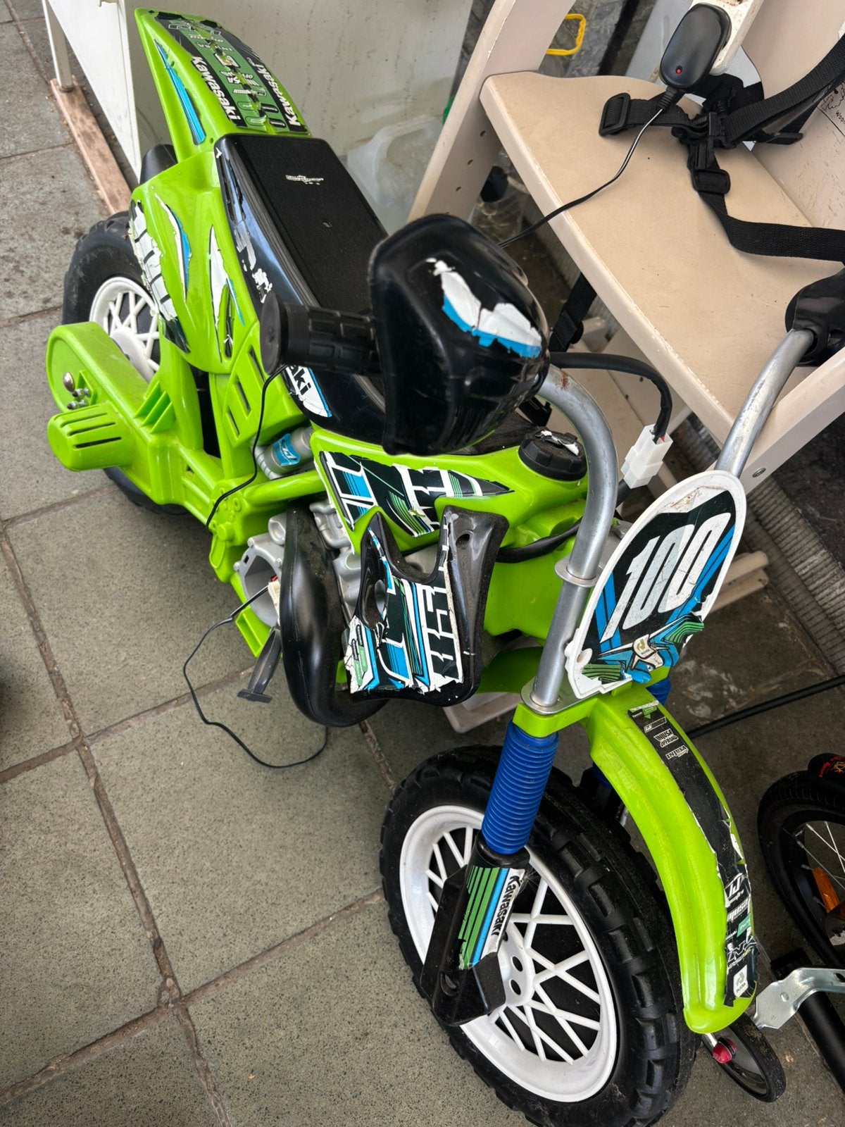 Moto électrique enfants, Enfants & Bébés, Enlèvement, Utilisé