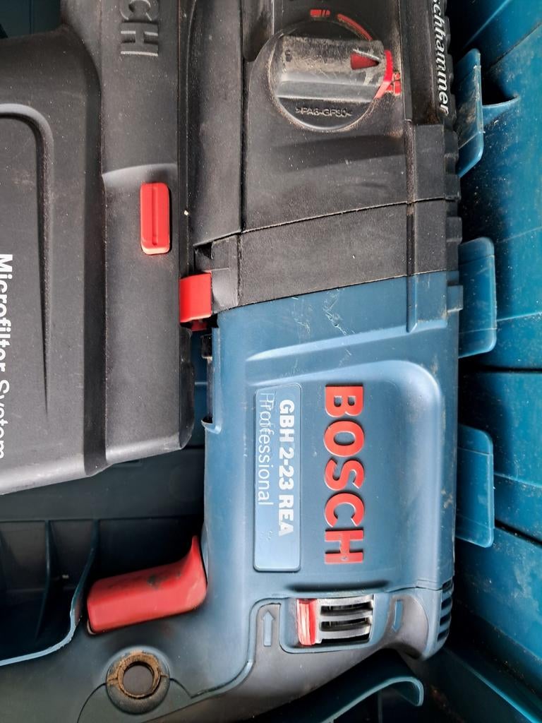 Bosch GBH 2-23 REA professioneel met Microfilter systeem, Doe-het-zelf en Bouw, Ophalen