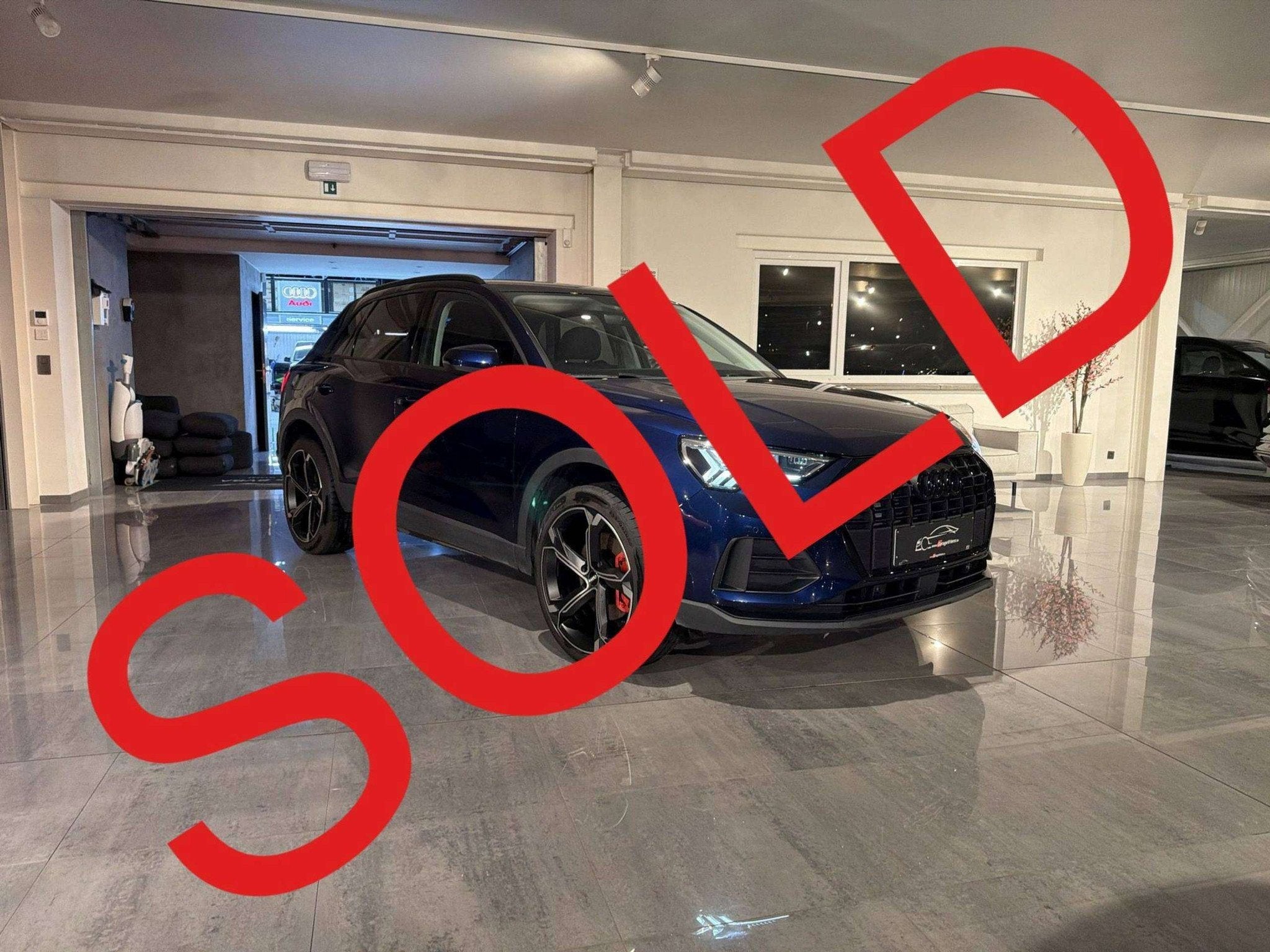 Audi Q3 SOLD BIJ GARAGE VRIENS YVES BV! (automatique), Autos, Audi, 1395 cm³, Achat, Euro 6, Noir