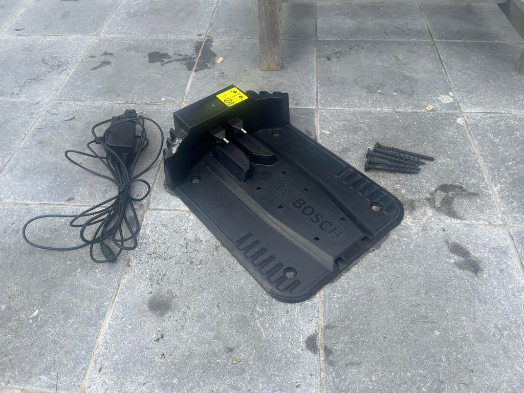 Bosch indego robotmaaier oplaadstation, Jardin & Terrasse, Tondeuses robotisées, Comme neuf, Enlèvement