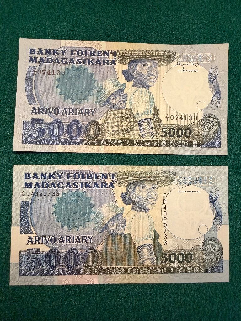Uitzonderlijk lot oude bankbiljetten uit Madagaskar, Ophalen of Verzenden, Overige landen, Los biljet