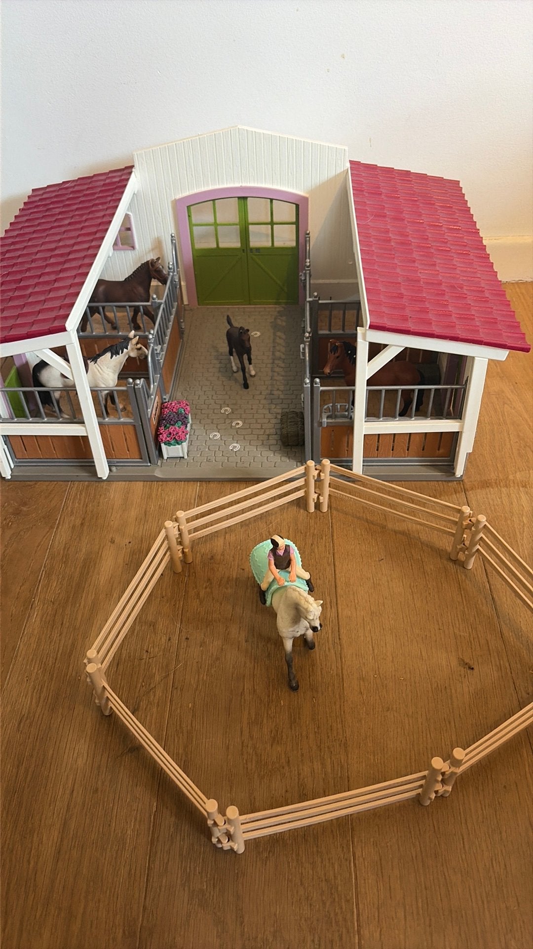 Paarden manage, Ophalen, Zo goed als nieuw