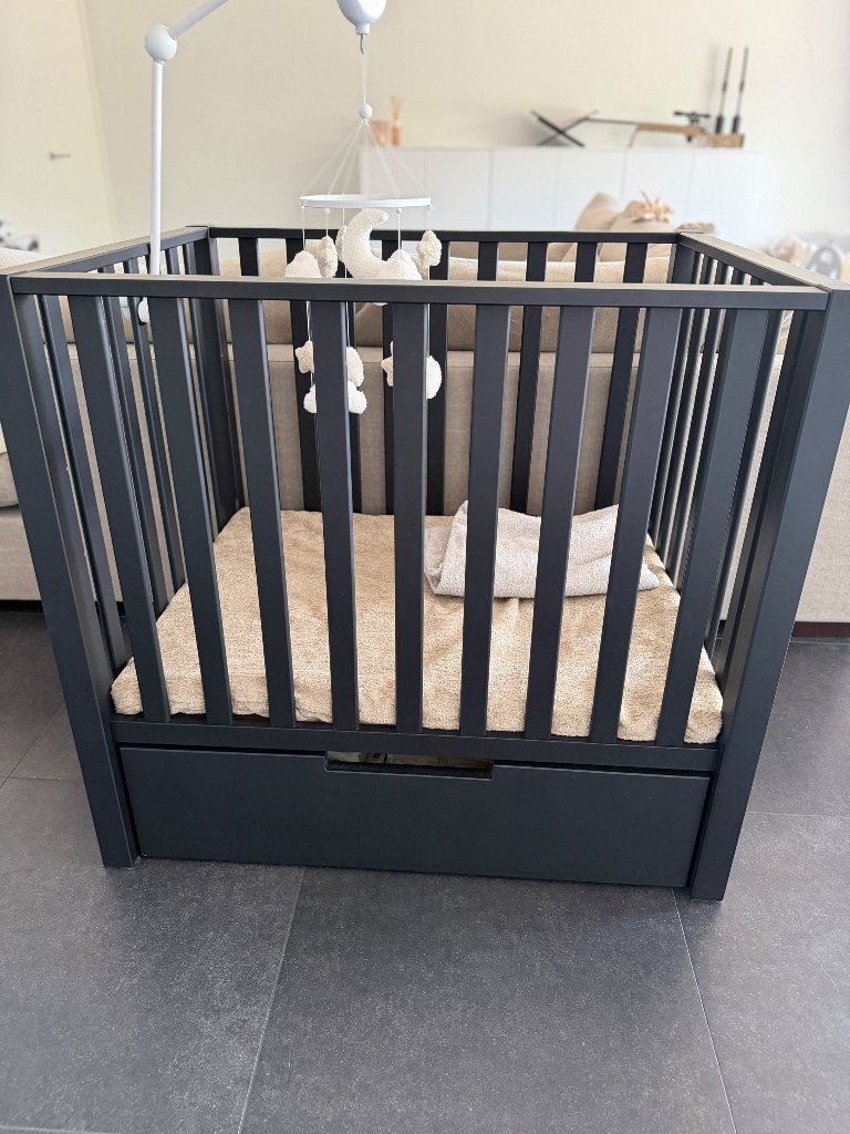 Europe Baby Mees Box Met Lade Mat zwart, Enlèvement, Utilisé, Rectangulaire, Tiroir