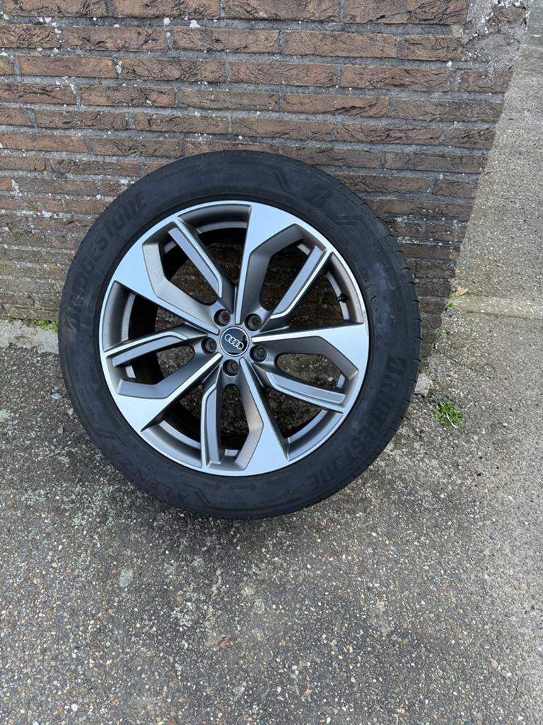Set van Audi velgen met banden 255 50 20, Auto-onderdelen, Banden en Velgen, Ophalen, Gebruikt, 255 mm, Banden en Velgen