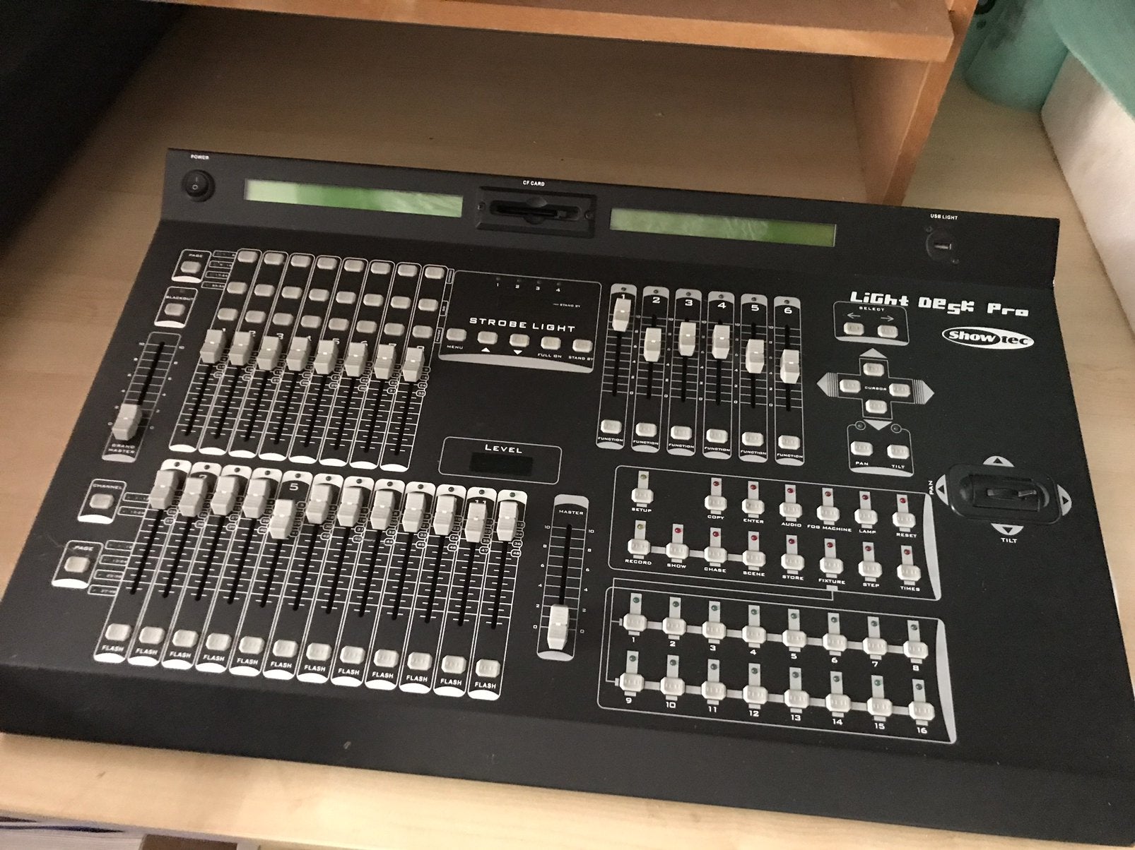 Console DMX Show Tec light desk pro, Muziek en Instrumenten, Ophalen, Gebruikt, Licht