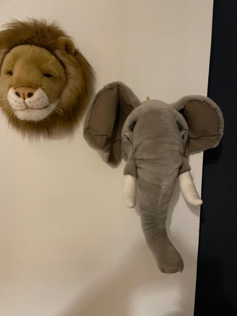 2 dierenhoofden knuffels, Textiel, Decoratieobject, Zo goed als nieuw, Afrikaans
