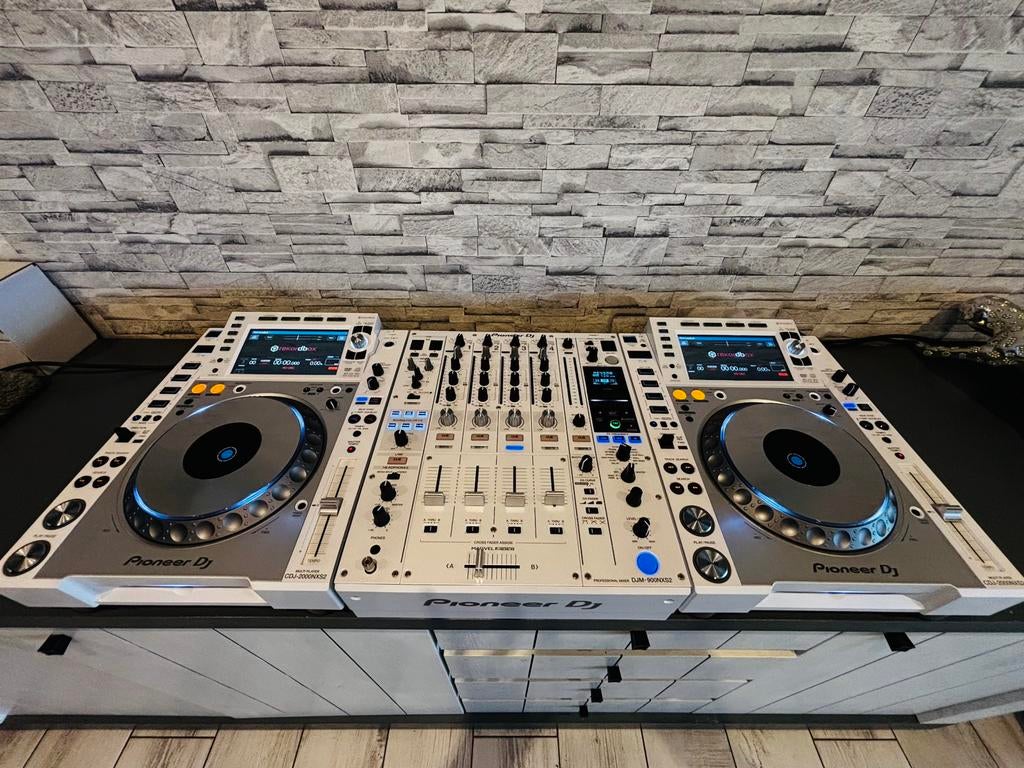 Cdj 2000 nexus 2 édition White, Musique & Instruments, Enlèvement, Comme neuf