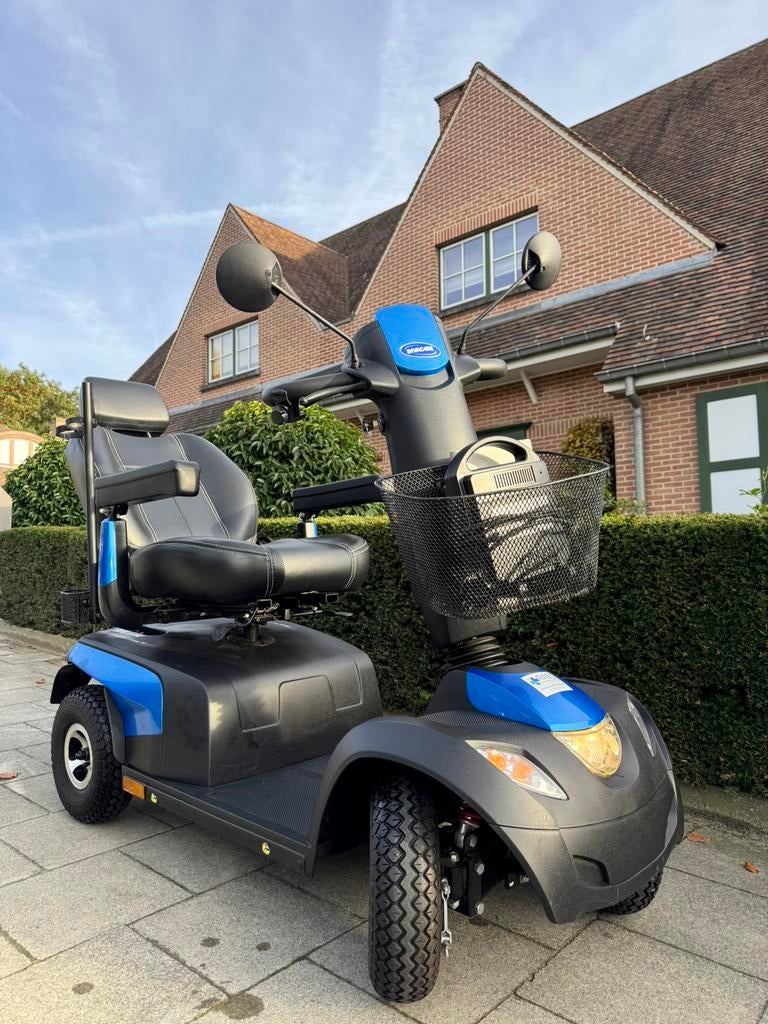 Nieuwstaat Scootmobiel Invacare comet pro invalide scooter, Ophalen of Verzenden, Inklapbaar, Zo goed als nieuw, Elektrische rolstoel