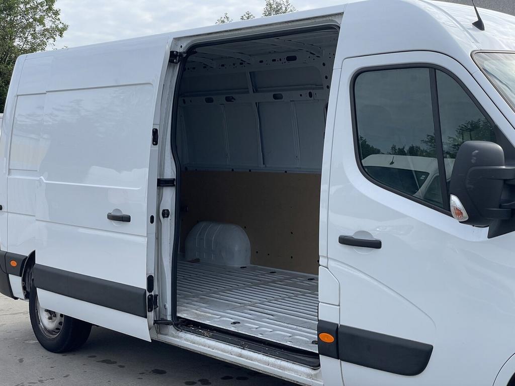 Renault Master 2.3D 3pl 136PK L3 *Trekhaak*Camera, Bedrijf, 2147 kg, Electronic Stability Program (ESP), Te koop