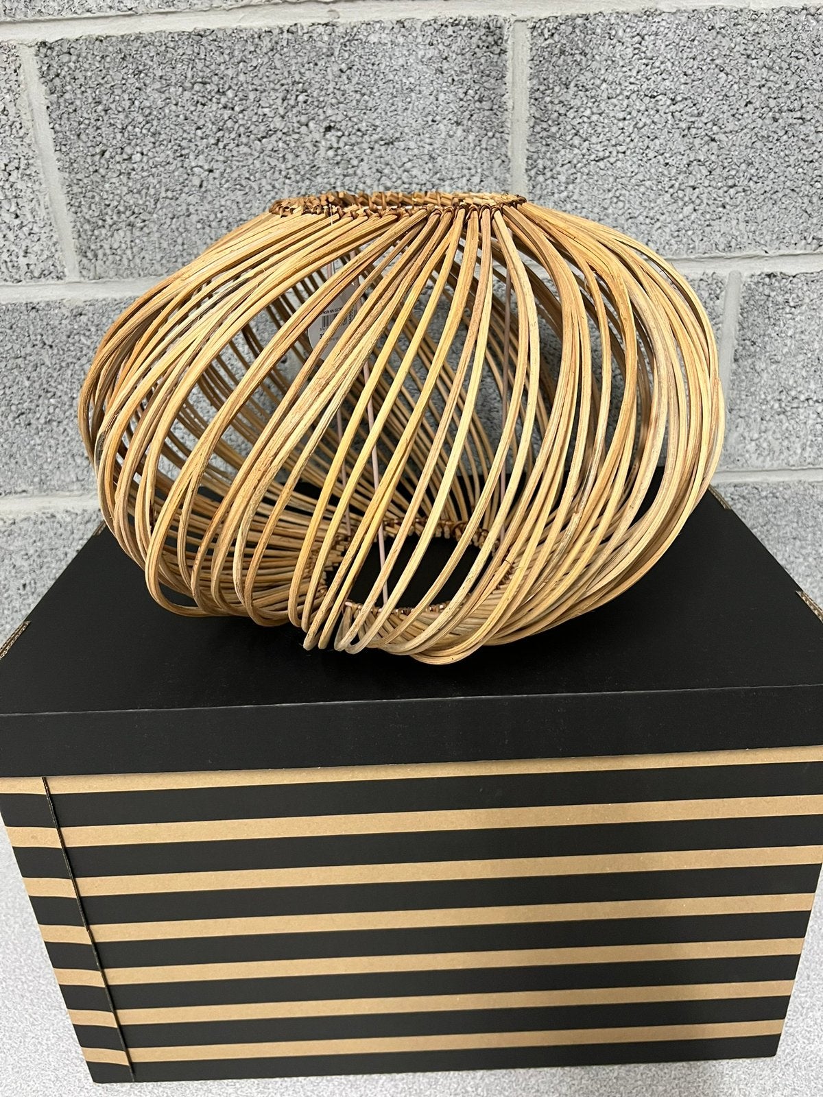 Nieuwe rieten ophanging van Maison du Monde, Huis en Inrichting, Ophalen, Nieuw, Overige materialen, Minder dan 50 cm