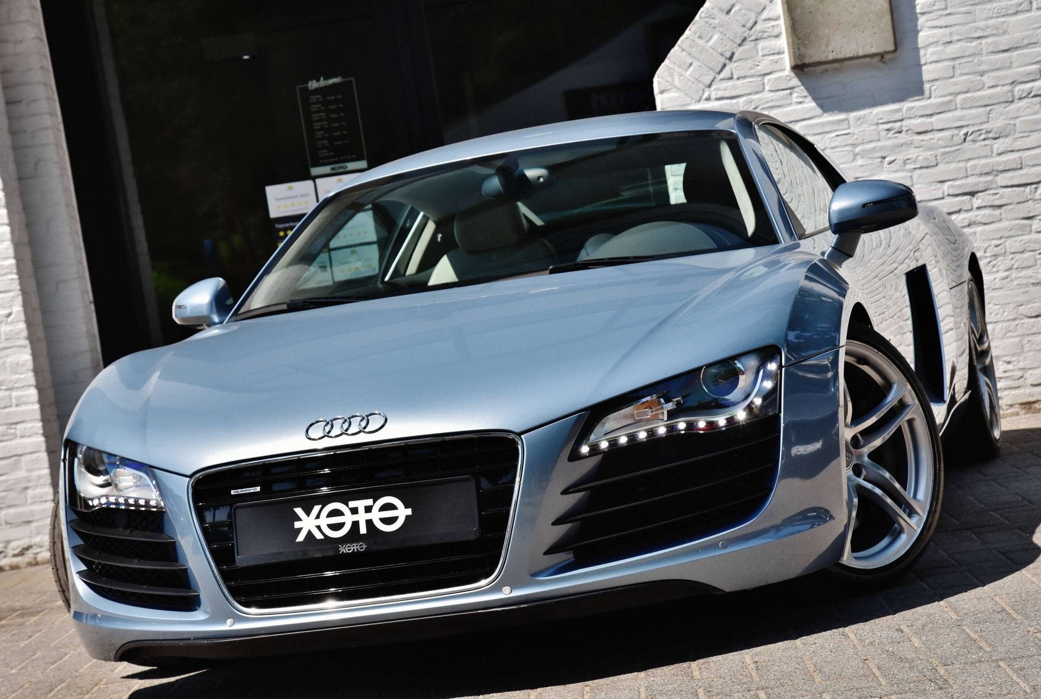 Audi R8 4.2i V8 QUATTRO FSI R TRONIC *FULL HISTORY*, Auto's, Automaat, Gebruikt, 8 cilinders, Blauw