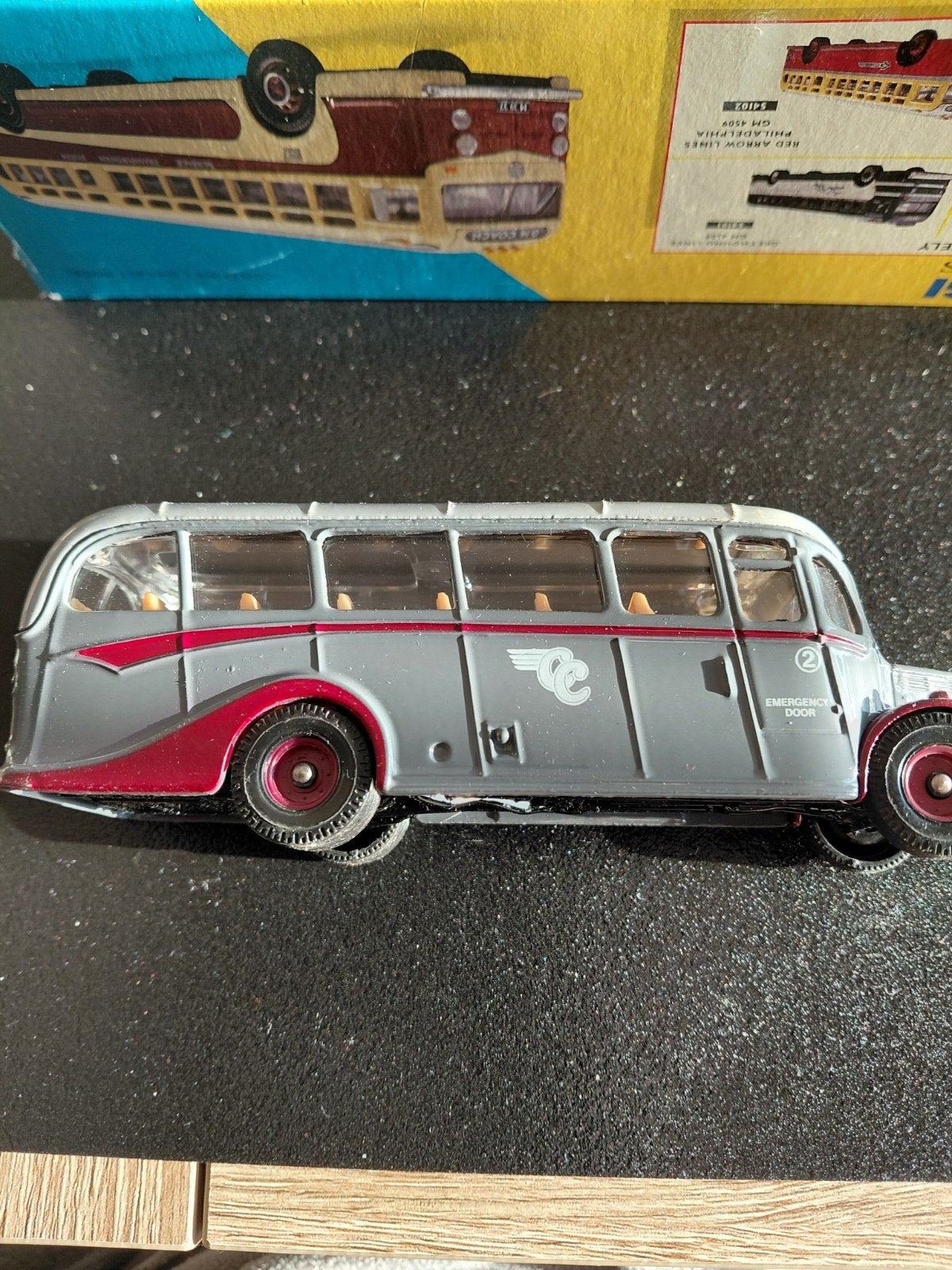 Suite de mon annonce bus Corgi o.bCoatch, Enlèvement ou Envoi, Neuf, Corgi