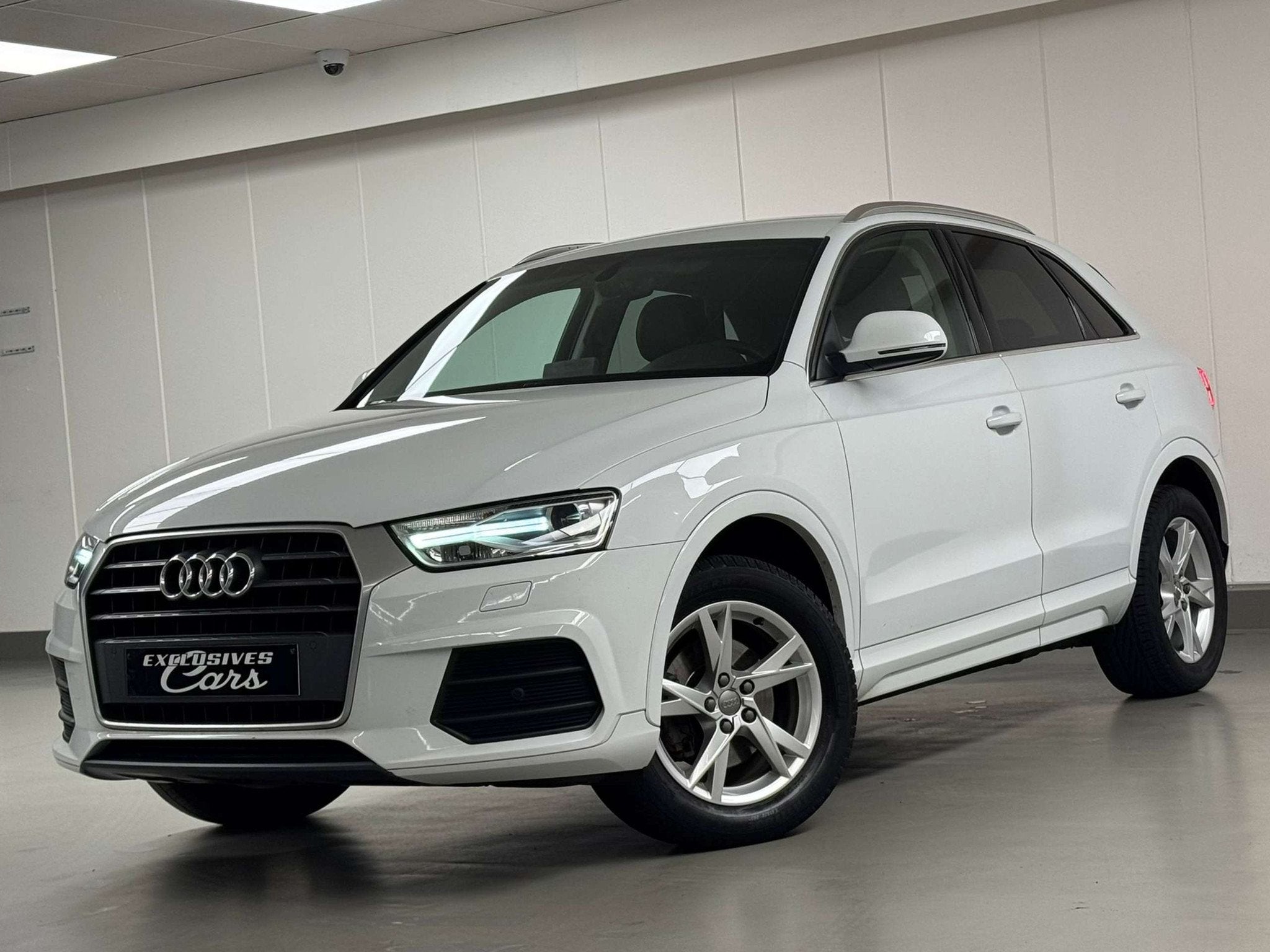 Audi Q3 1.4 TFSI 150CV DESIGN 1ere MAIN GPS CUIR LED RADAR, Auto's, Voorwielaandrijving, Gebruikt, 4 cilinders, Leder
