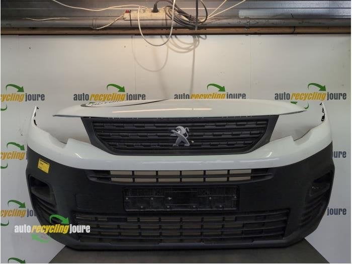 Pare-chocs avant d'un Peugeot Partner (EWP), -, 3 mois de garantie, Utilisé, -