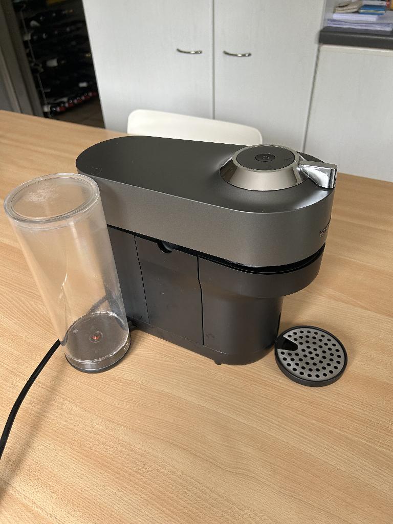 koffiemachine Nespresso Vertuo, Elektronische apparatuur, Koffiezetapparaten, Ophalen, Koffiemachine, Zo goed als nieuw, 1 kopje