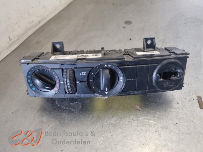 Airco bedieningspaneel van een Mercedes Sprinter, Gebruikt, -, Ophalen of Verzenden, -