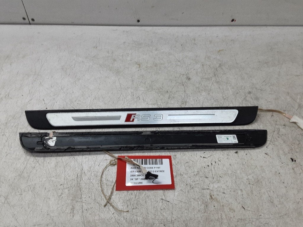 DIVERS MOULURE Audi RS 3 Sportback (8YA) (8Y0947417B), Mevr. I. Hauben, Audi, Utilisé, Rue de l'Espoir 34 34
4030  GRIVEGNÉE, BE