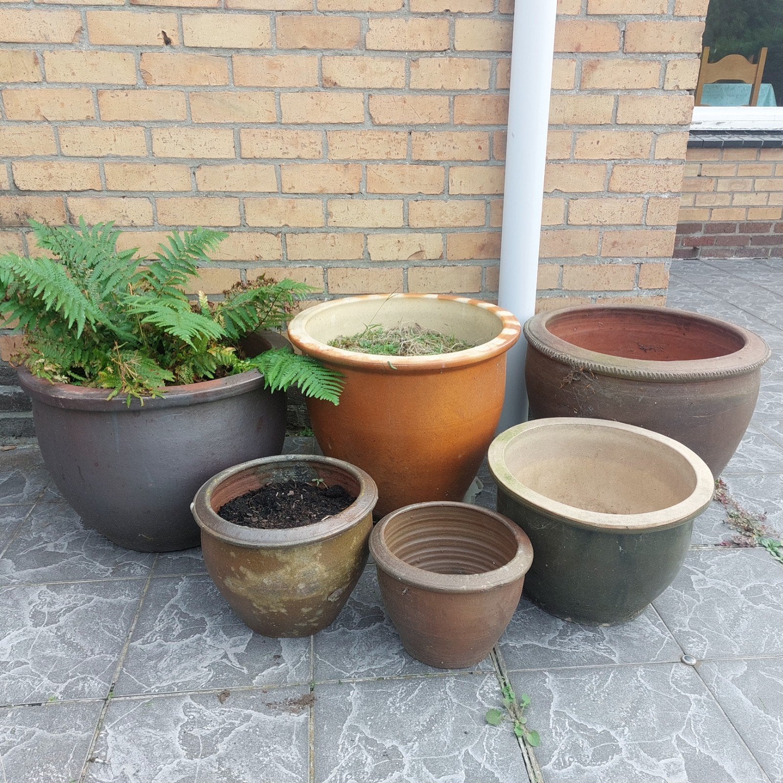 lot aarden potten, Ophalen