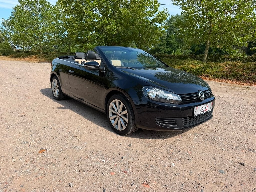 Volkswagen Golf cabrio unieke staat in leder, Auto's, Voorwielaandrijving, 139 g/km, https://public.car-pass.be/vhr/bc96115a-e6cb-47ca-9509-dd4c5c42a739