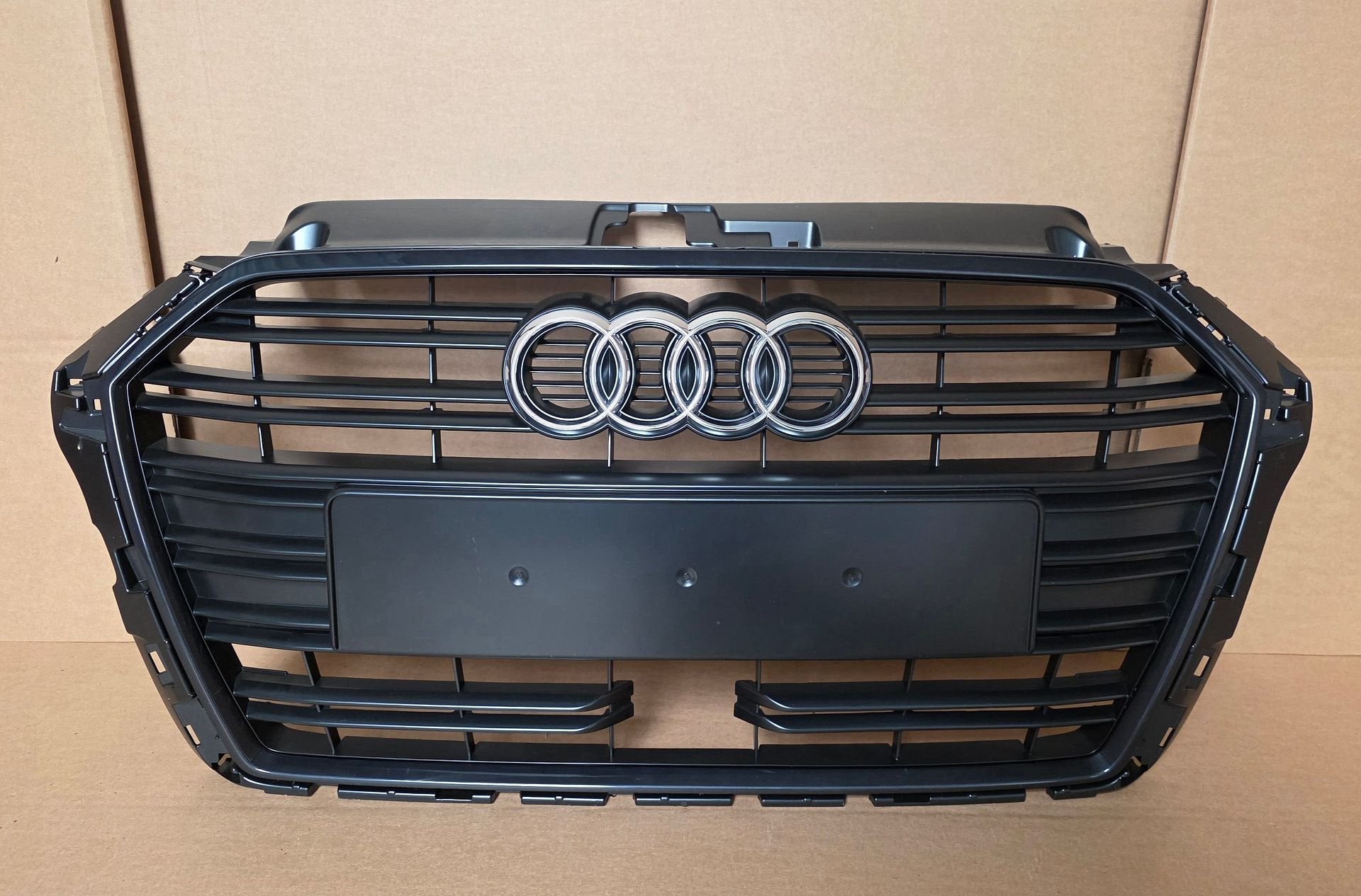 Grille AUDI A3 8V Facelift S-line ACC ORIGINEEL 8V3853651AB, Gebruikt, -, Ophalen of Verzenden, -