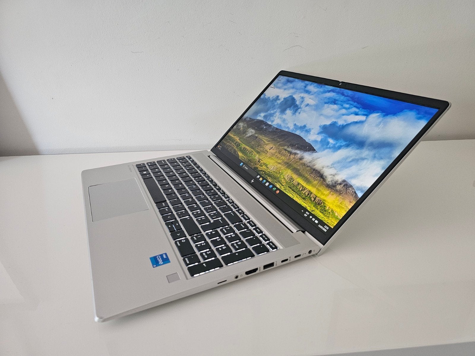 HP Elitebook 650 G10 15" Full HD laptop met i5-1335U, Informatique & Logiciels, Ordinateurs portables Windows, Enlèvement ou Envoi