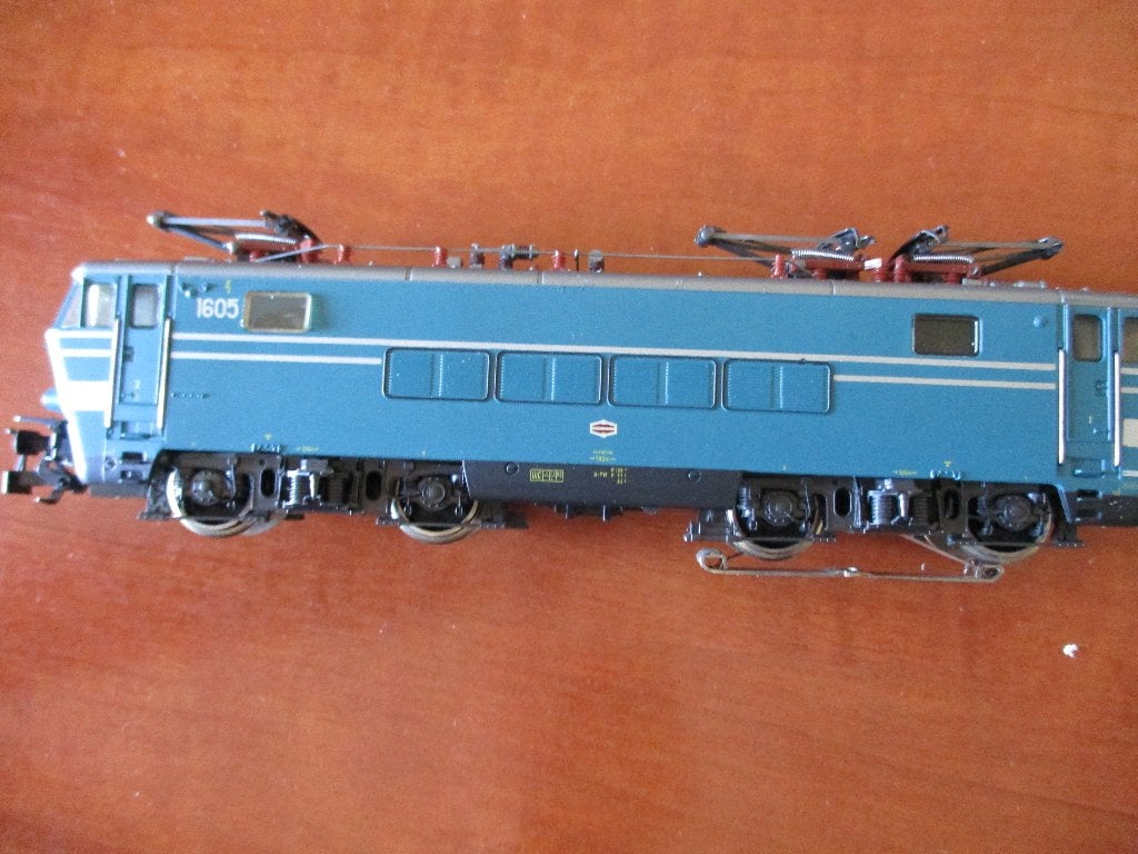 Märklin HO 3152 NMBS E- locomotief serie HLE 16 van de N, Wisselstroom, Locomotief, Ophalen of Verzenden, Zo goed als nieuw