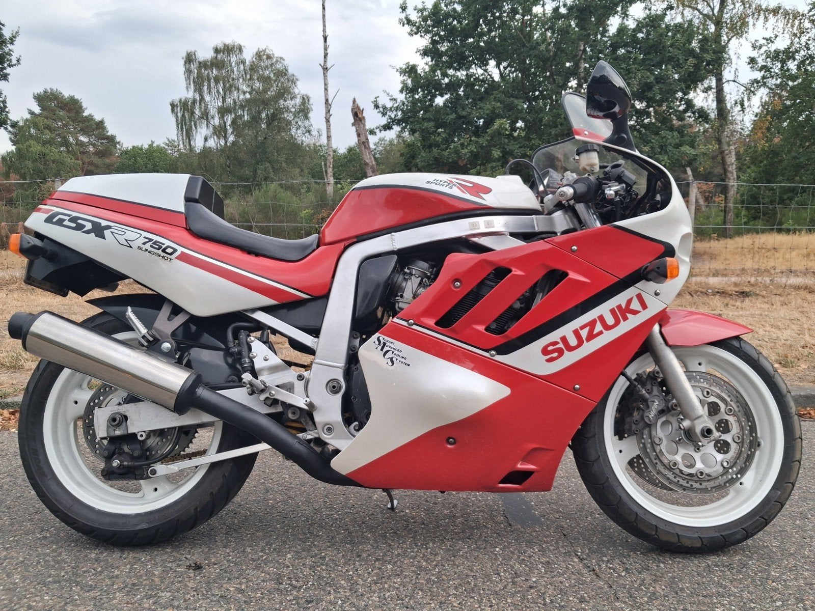 Nette Suzuki gsx-r750 bj88 gsxr750 slingshot oliekoeler, Particulier