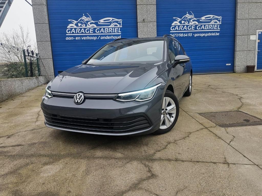 Volkswagen Golf VIII Life eTSI (bj 2023, automaat), Auto's, Stof, Gebruikt, Euro 6, Automatische klimaatregeling