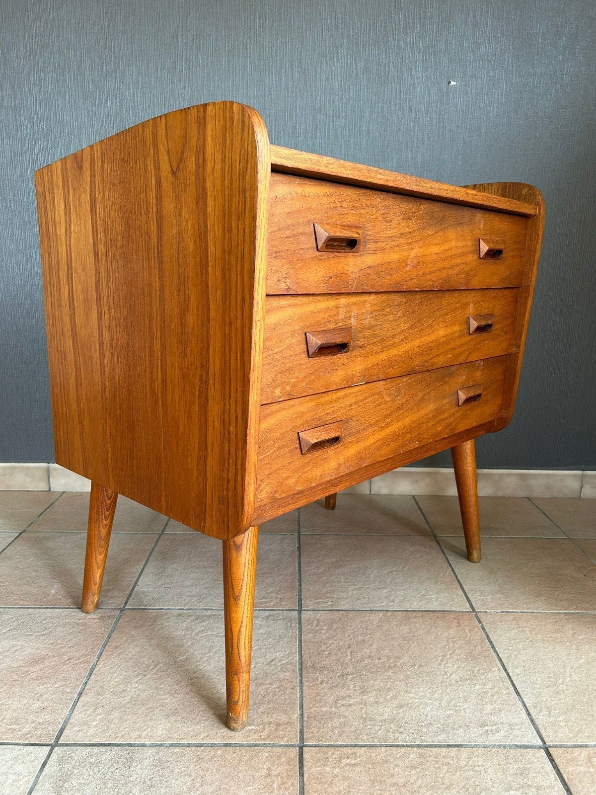 Buffet vintage - Scandinave des années 1960, Maison & Meubles, Armoires | Commodes, Enlèvement