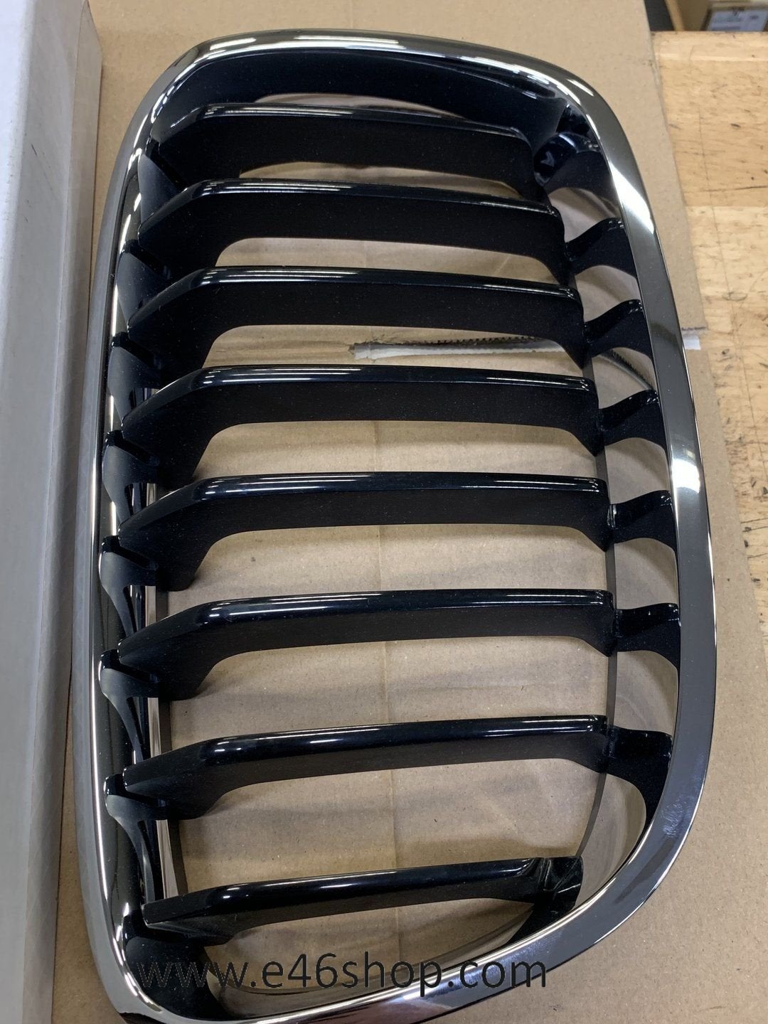 GRILLE / NIEREN RECHTS  BMW F20 F21 SPORT OE 51137262118, Autos : Pièces & Accessoires, Neuf, -, -, Enlèvement ou Envoi