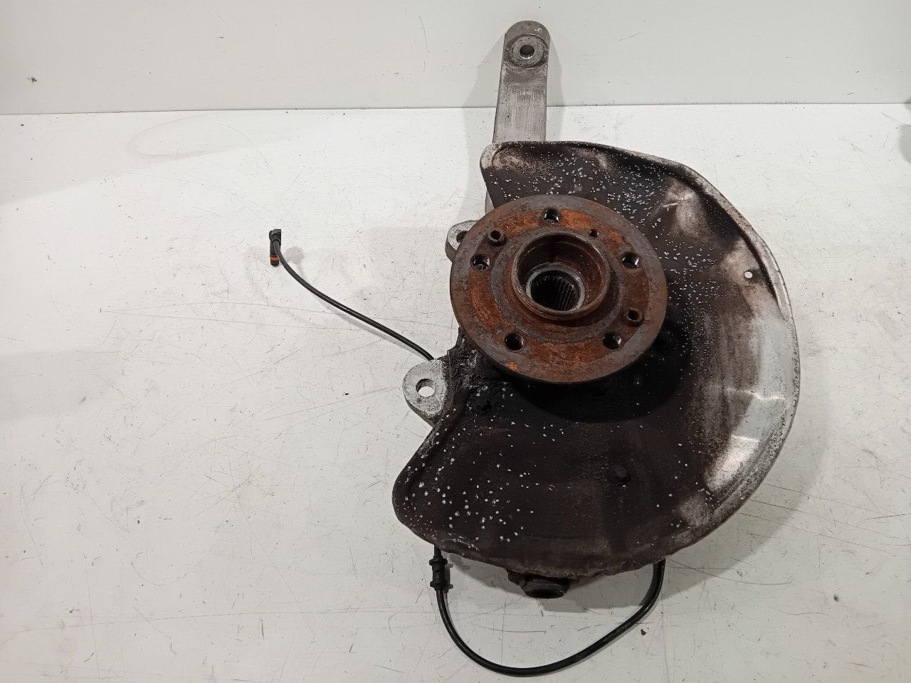 Wielnaaf rechts voor Mercedes-Benz ML-Klasse, Onderdelen@venauto.nl, Van der Ven Autorecycling B.V., Ettenseweg 76, 4706 PB Roosendaal, The Netherlands
