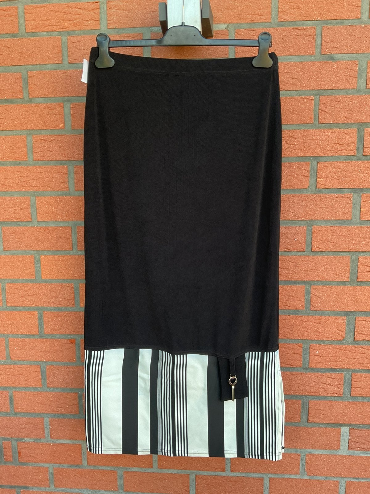 Nieuwe lange rok  T U, Kleding | Dames, Rokken, Zwart, Nieuw, Ophalen of Verzenden, Maat 36 (S)