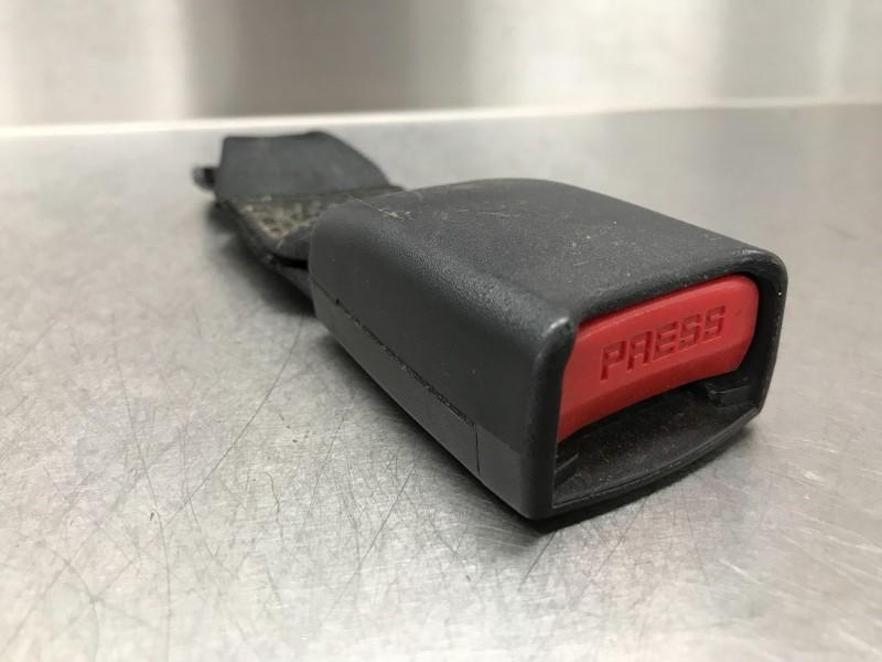 BOUCLE DE CEINTURE ARRIÈRE DROIT SsangYong Rexton, Utilisé, SsangYong