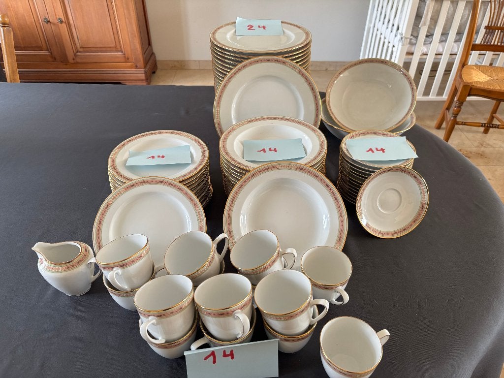 Eshenbach Servies 83 delig, Ophalen, Vintage, Zo goed als nieuw, Bord(en)