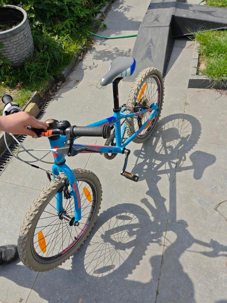 Kinder mtb Cube 20" met lichte gebruikssporen, Fietsen en Brommers, Ophalen