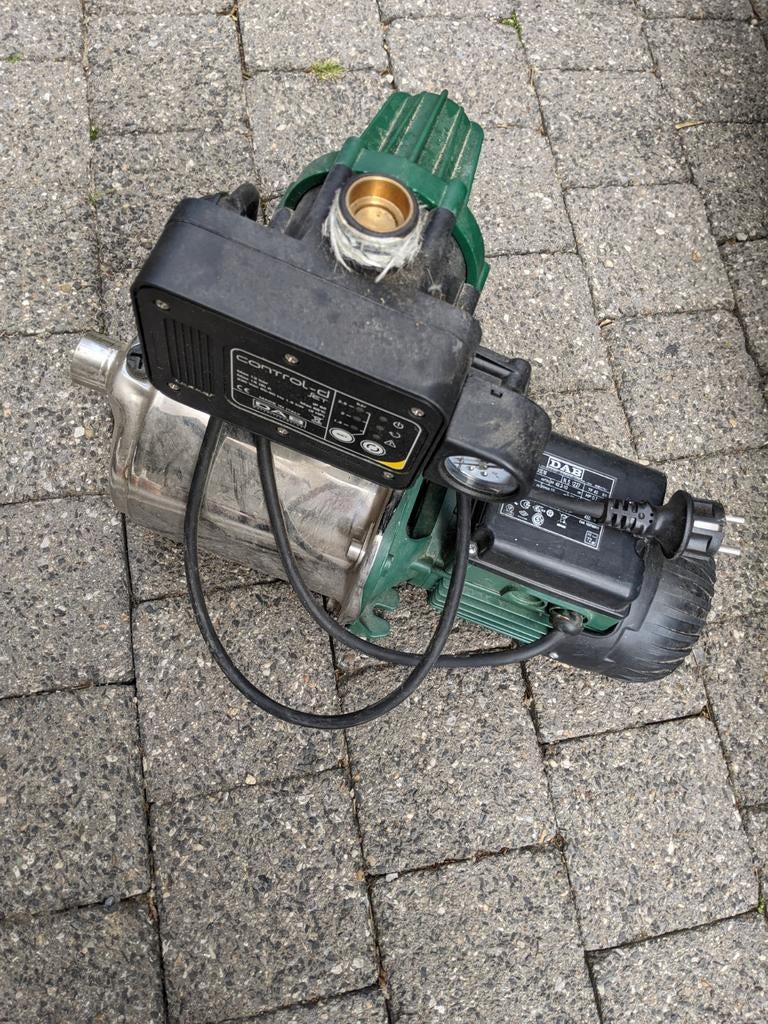 Pompe électrique pour puits DAB, Jardin & Terrasse, Pompes à eau, Enlèvement, Utilisé, Électrique