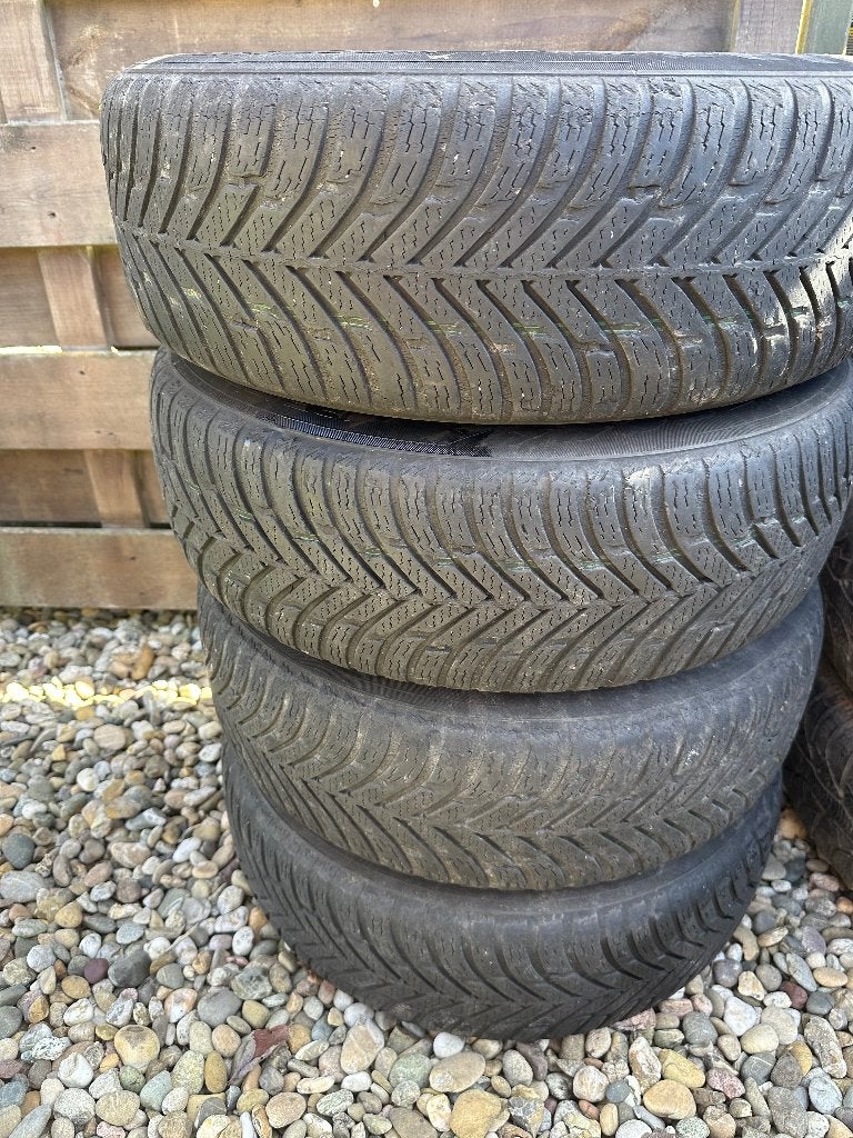 15 en 16 inch banden op stalen velgen, Pneus et Jantes, 4 Saisons, 16 pouces, Enlèvement