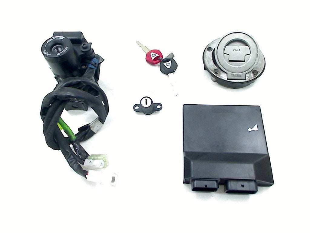 ENSEMBLE DE VERROU ET CYLINDRE DE PORTES (BD5-8591A-00), Dhr. S. di Majo, Utilisé, Info@cama-motorparts.nl, P.J. Troelstraweg 8 8
3144 CX  MAASSLUIS, NL