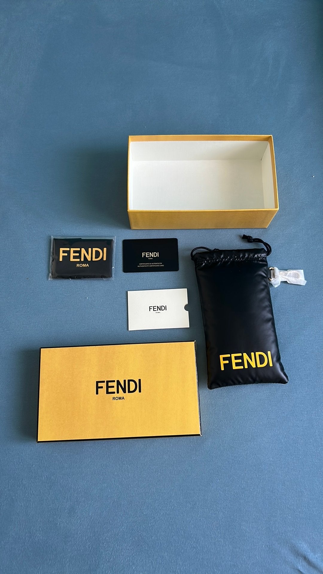 Perfecte brillendoos van fendi, Ophalen of Verzenden, Nieuw, Geel, Overige merken