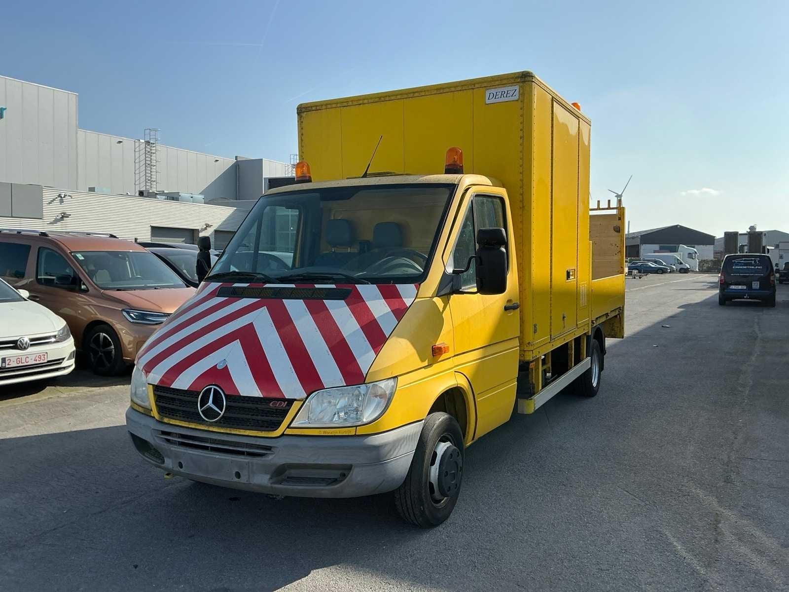 Camion léger Mercedes-Benz, Autos, Achat, Entreprise, Boîte manuelle, Mercedes-Benz